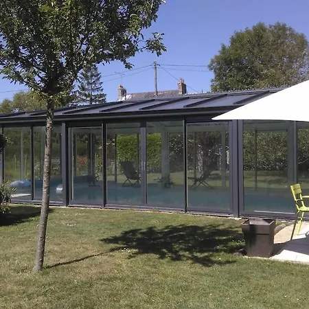 Дом отдыха Ecolo, Piscine Chauffee Toute L'annee Sainte-Marguerite-d'Elle