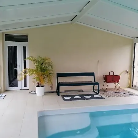 Ecolo, Piscine Chauffee Toute L'annee